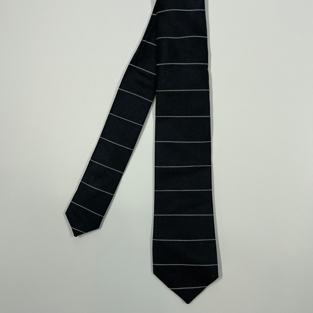 The Tie Bar Black Horizontal Pinstripe Silk Necktie Mens OS